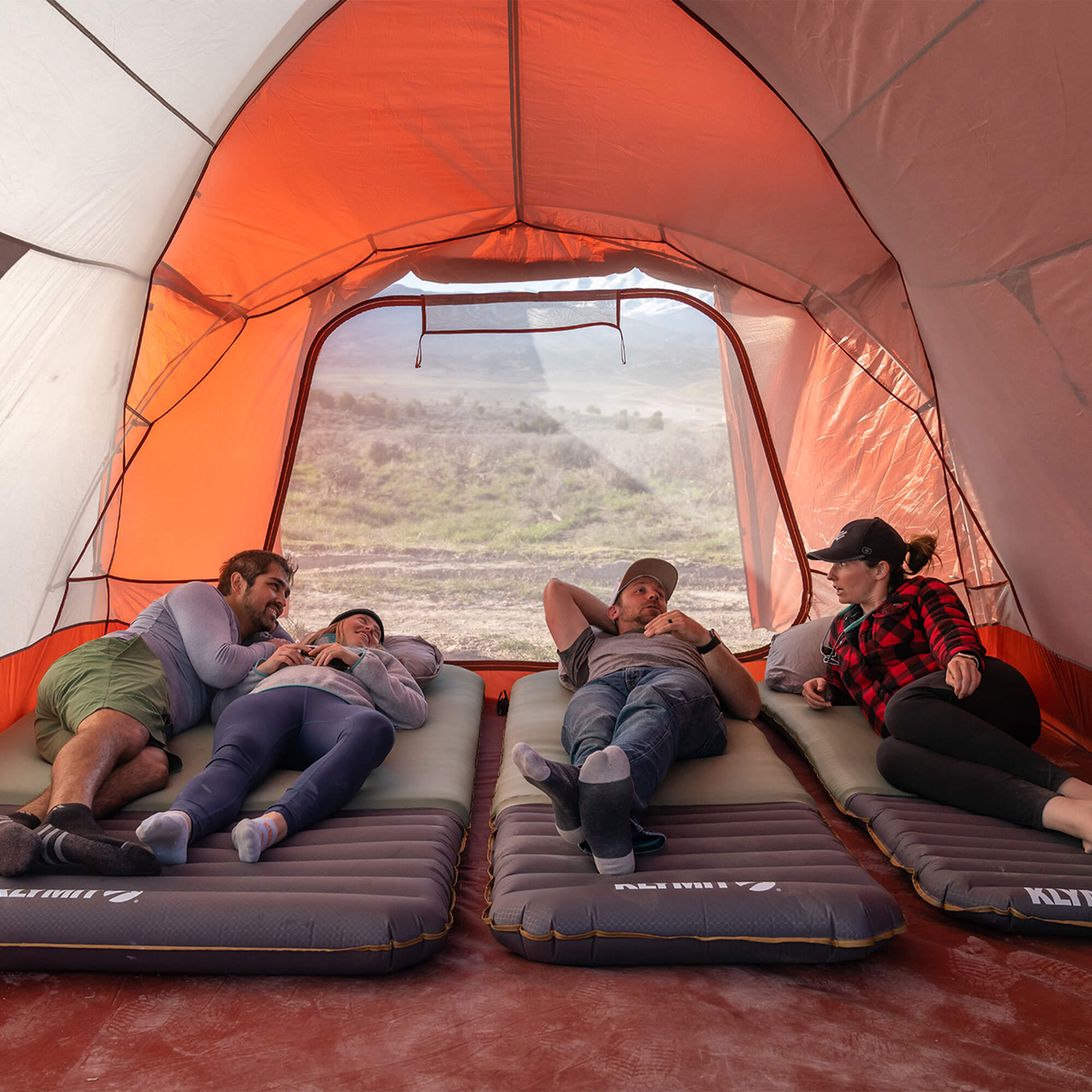 Klymaloft Sleeping Pad, Green Extra Large, Lifestyle Group in Tent