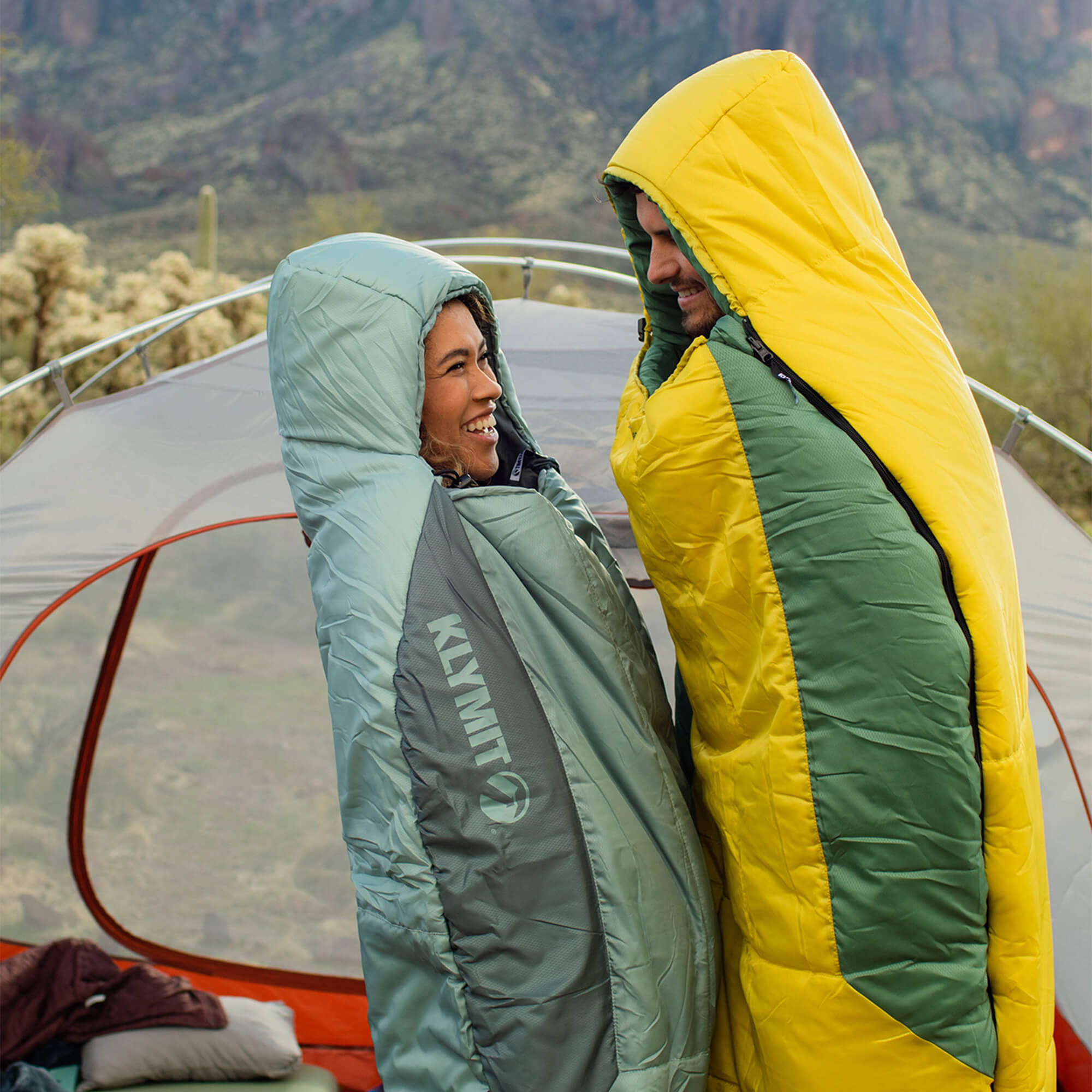 all-groups Wild Aspen 0 and 20 Deg Sleeping Bag, Large, Lifestyle Standing Fully Zipped