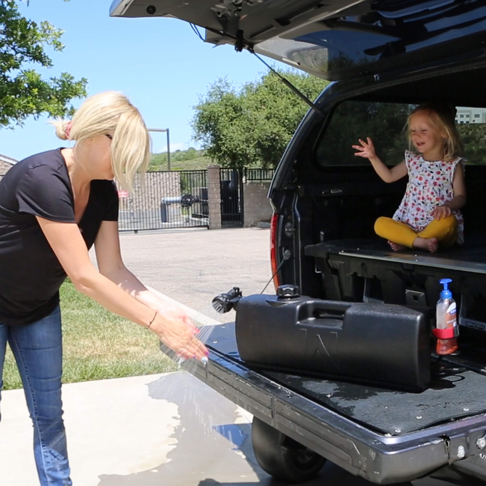Soap Holder, Black, Lifestyle Washing Hands