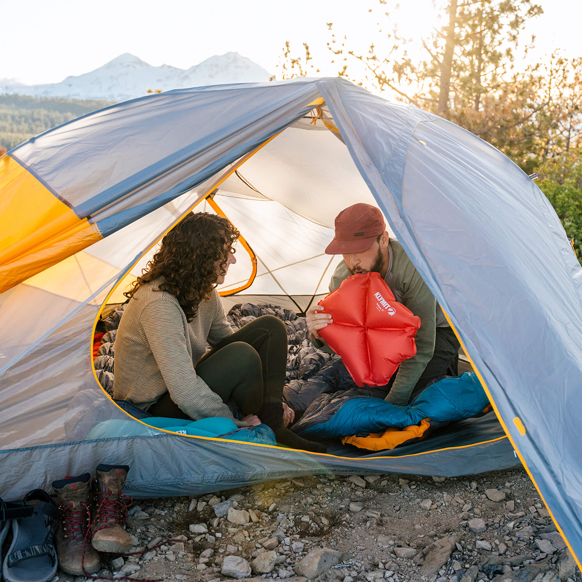 Best inflatable backpacking pillow best sale